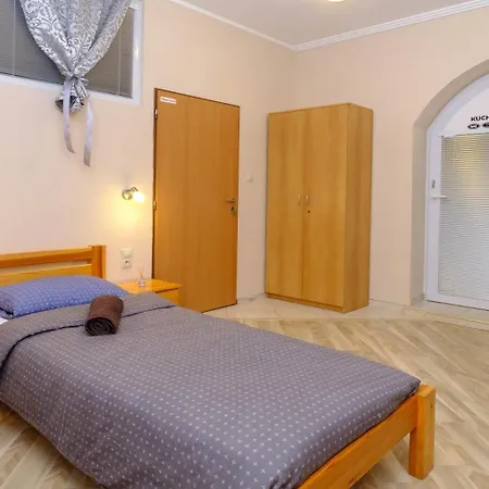 Guest house Vila24 *