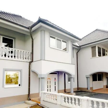 Guest house Vila24 *