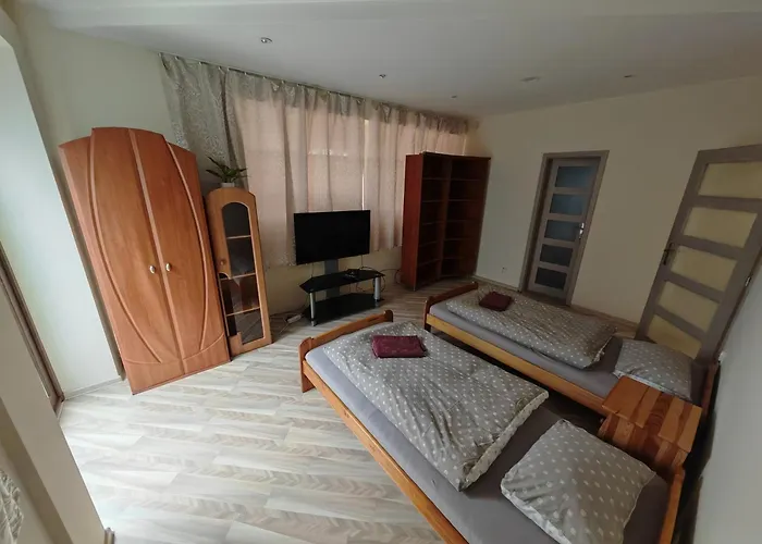 Vila24 * Levice