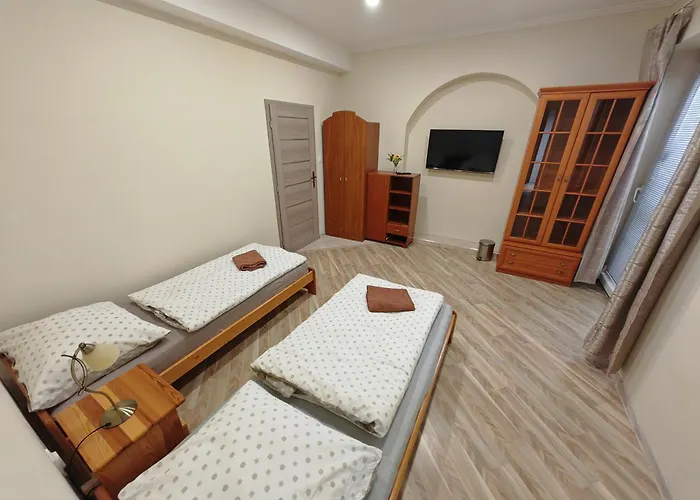 Vila24 Levice